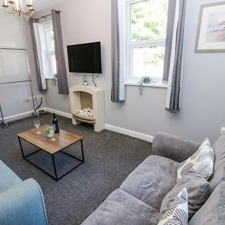 Apartment Flat 1, Omega Court