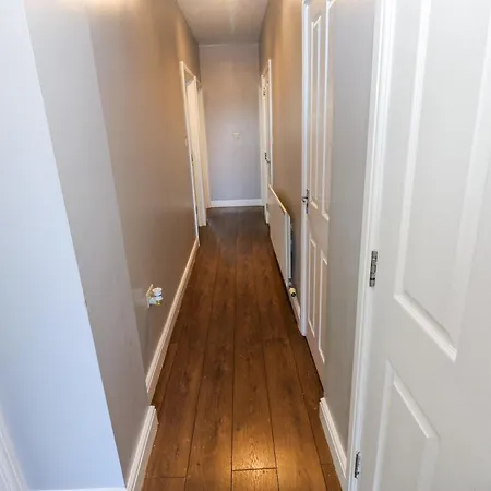 Apartment Flat 1, Omega Court *
